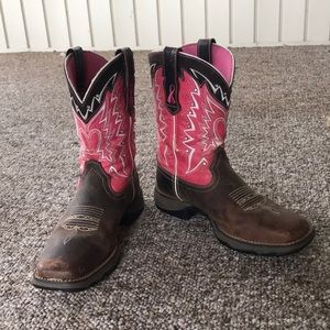 Women’s 8M Durango Boots